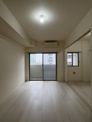タツミ大橋の玄関