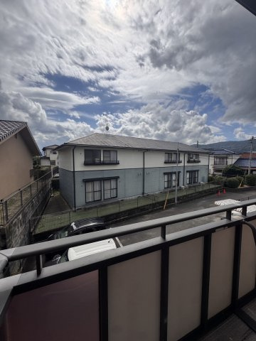 福岡市南区老司５丁目のアパートの居間・リビング
