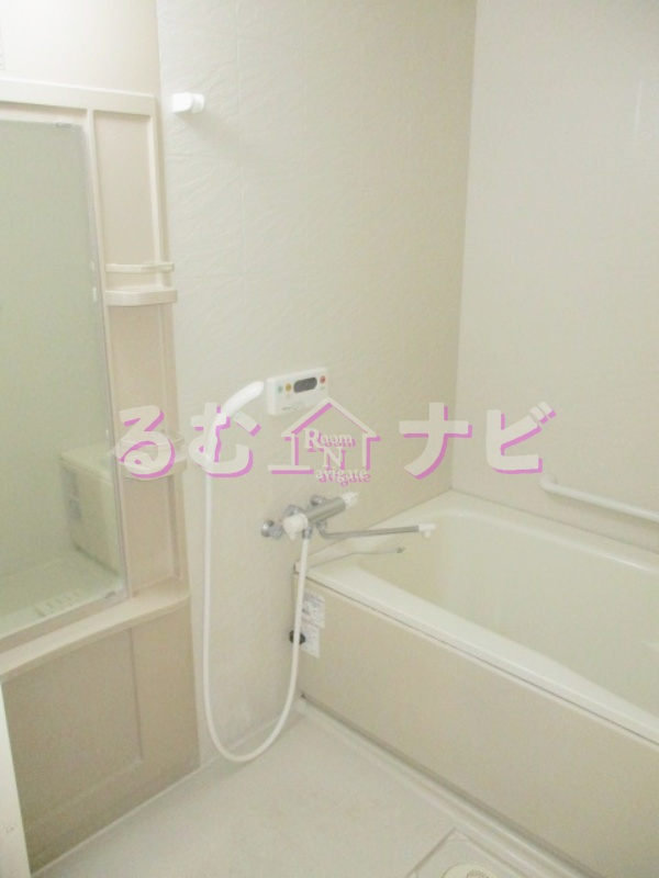 福岡市南区曰佐２丁目の賃貸マンションの浴室