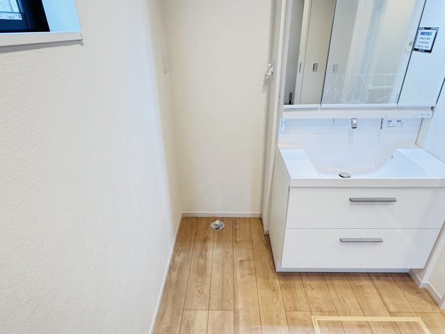 流山市宮園３丁目新築戸建【八木南小学校:10分】のランドリースペース|洗濯機置き場