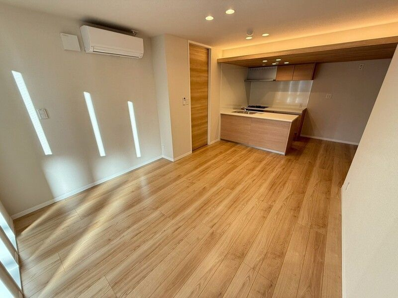福岡市博多区麦野６丁目のアパートの居間・リビング