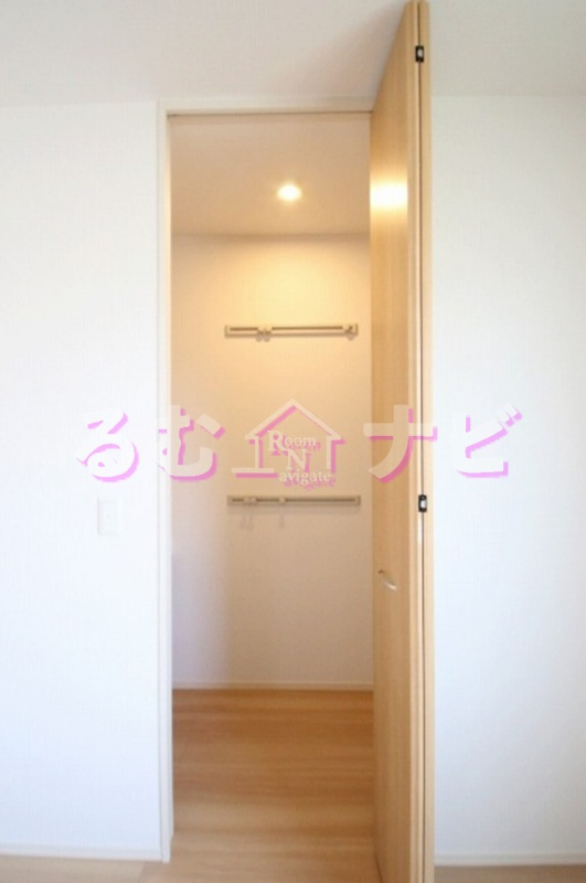 福岡市南区西長住３丁目のアパートの収納