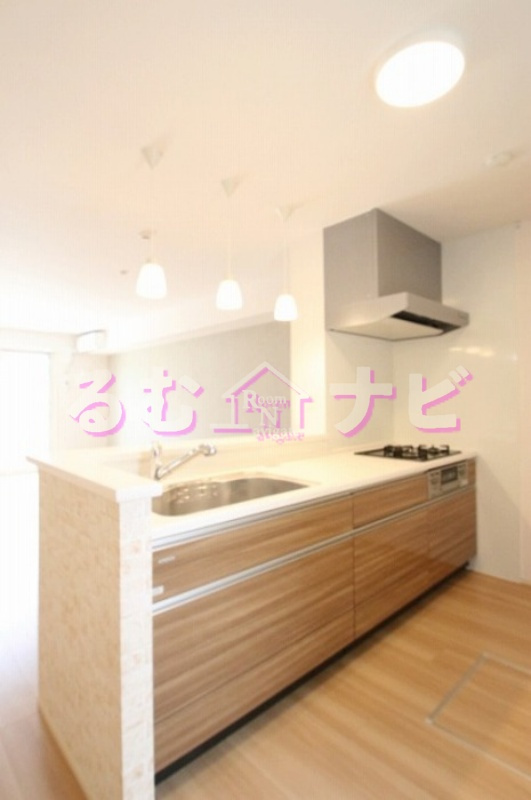 福岡市南区西長住３丁目のアパートのキッチン