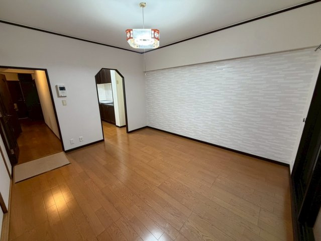 山口市旭通り１丁目の賃貸マンションの居間・リビング