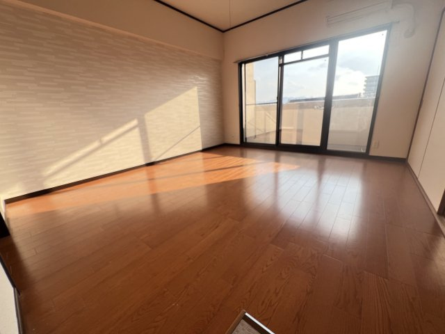 山口市旭通り１丁目の賃貸マンションの居間・リビング