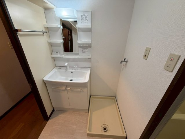 山口市旭通り１丁目の賃貸マンションの洗面所