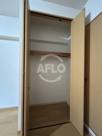 モノロカーレ江坂の収納|クローゼット