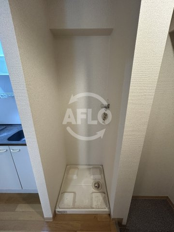 モノロカーレ江坂の洗面所|洗濯パン
