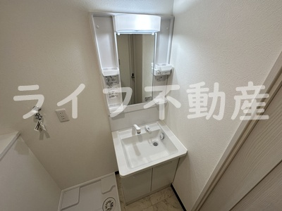 マンション山口の独立洗面台|独立洗面化粧台付き