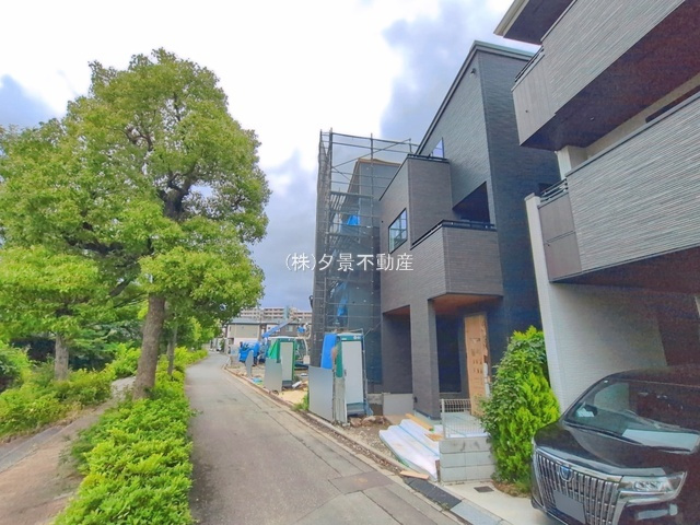 《仲介手数料無料》南区白幡６丁目1367-5新築一戸建て