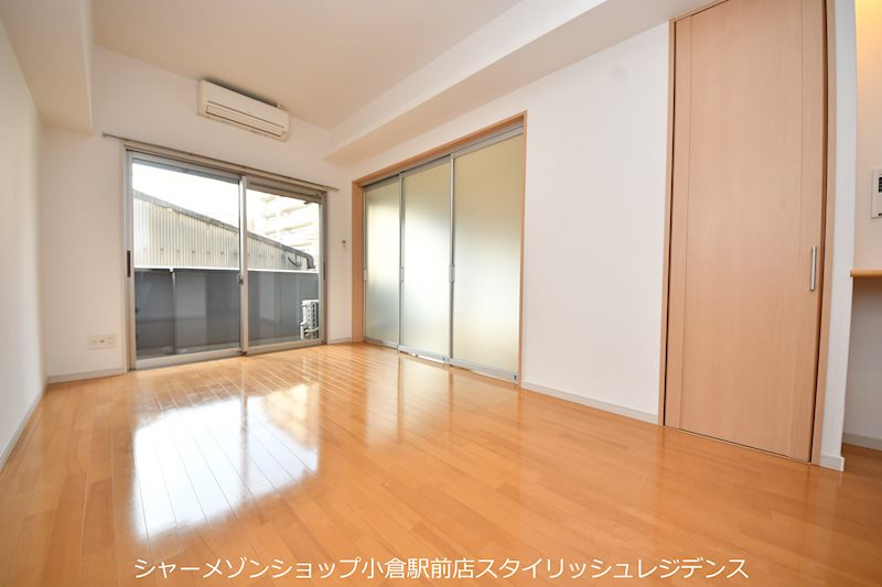 ミーナ原町の居間・リビング