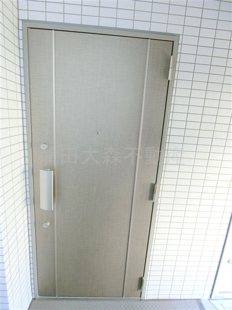 ヴァレッシア蒲田シティの玄関