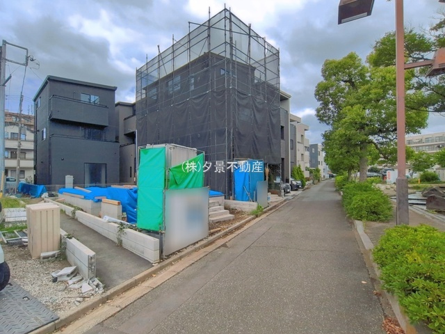 《仲介手数料無料》南区白幡６丁目1367-5新築一戸建て