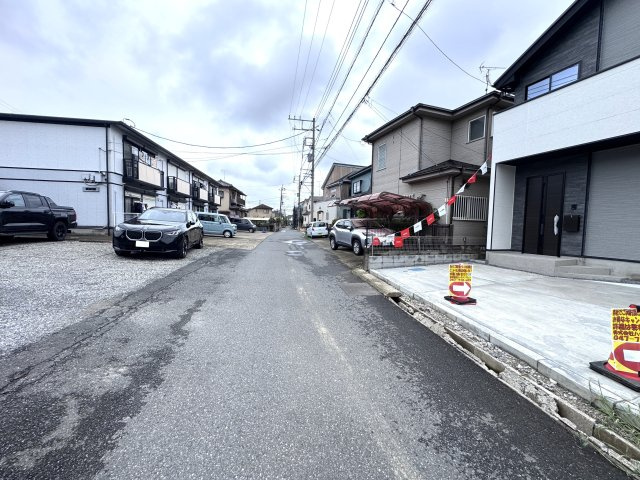 流山市東深井新築戸建【東深井小学校:10分】の前面道路含む現地写真|北側前面道路