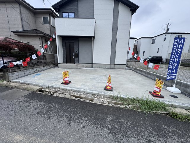 流山市東深井新築戸建【東深井小学校:10分】の駐車場|駐車スペース・並列2台駐車可