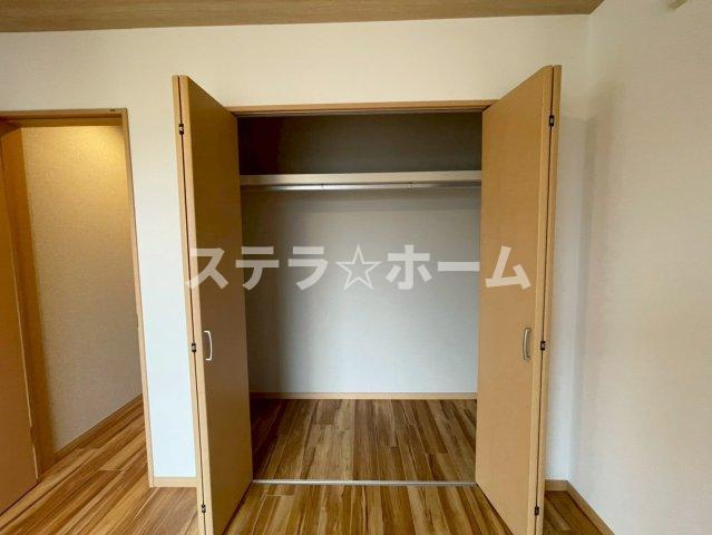 服部南町5 中古戸建の収納|こまごまとしたものを収納できそうですね