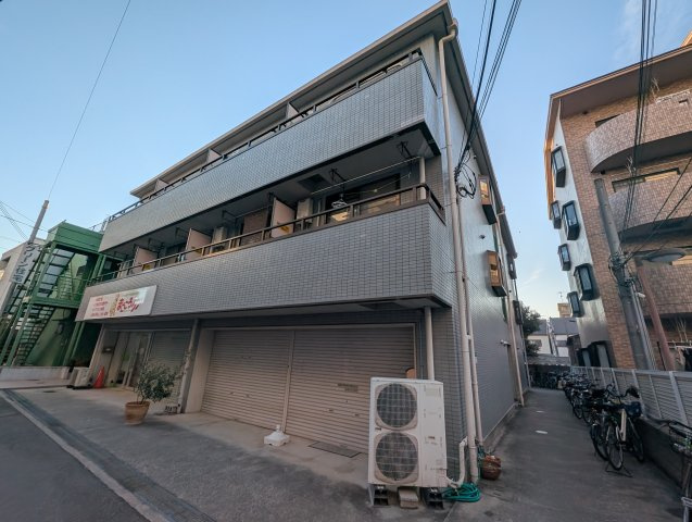 マンションアマティの外観