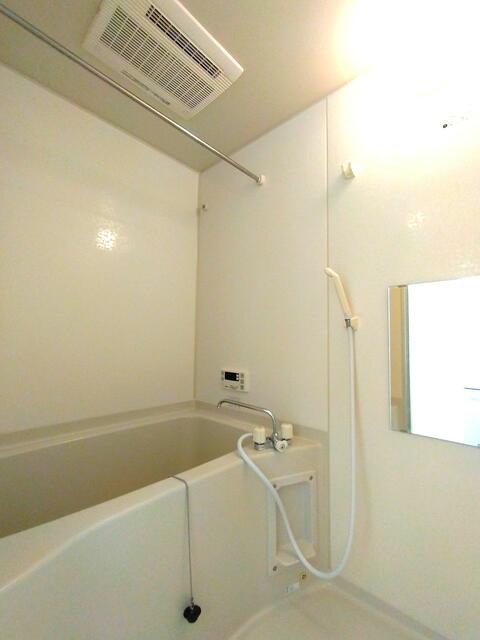 川崎市多摩区枡形４丁目のアパートの浴室