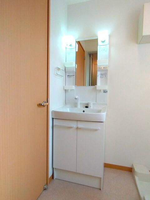 川崎市多摩区枡形４丁目のアパートの洗面所