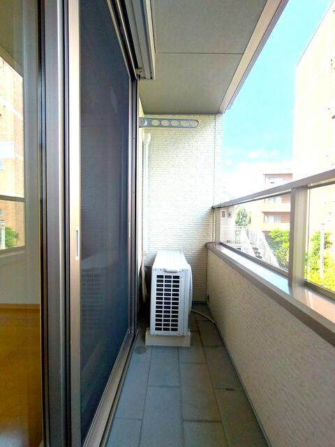 川崎市多摩区枡形４丁目のアパートのバルコニー