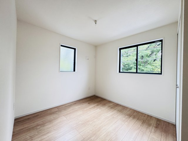 流山市江戸川台東４丁目新築戸建【江戸川台小学校:8分】の子供部屋|5.5帖洋室