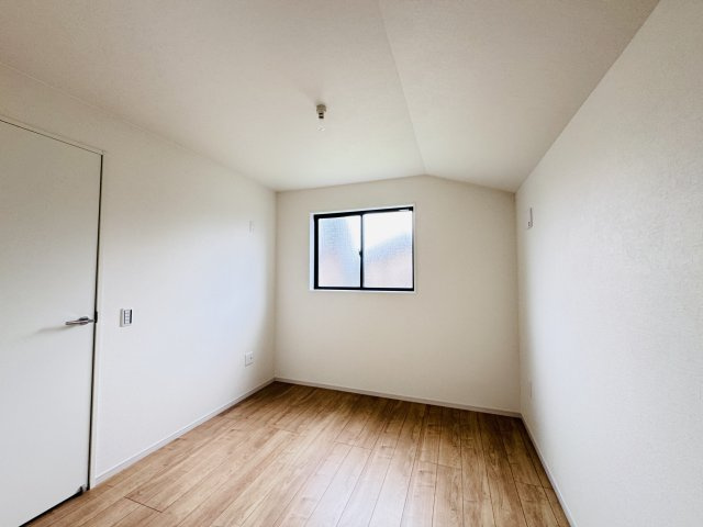 流山市江戸川台東４丁目新築戸建【江戸川台小学校:8分】の洋室|5.4帖洋室