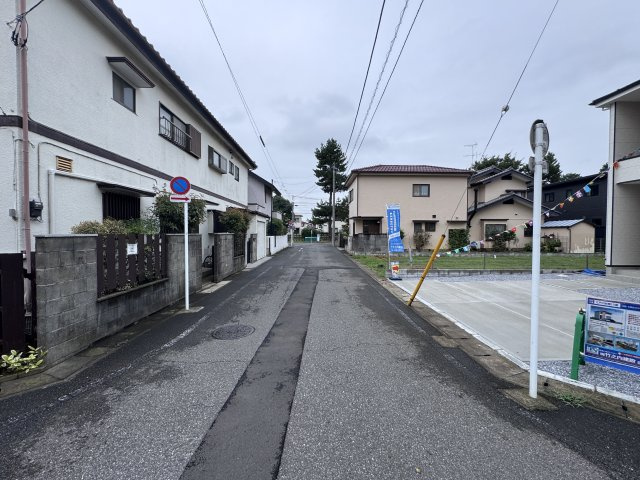 流山市江戸川台東４丁目新築戸建【江戸川台小学校:8分】の周辺|南側前面道路・幅員約5.9ｍ