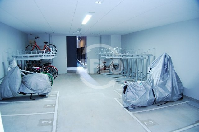 レジュールアッシュ南堀江の駐車場|レジールアッシュ南堀江　バイク置場