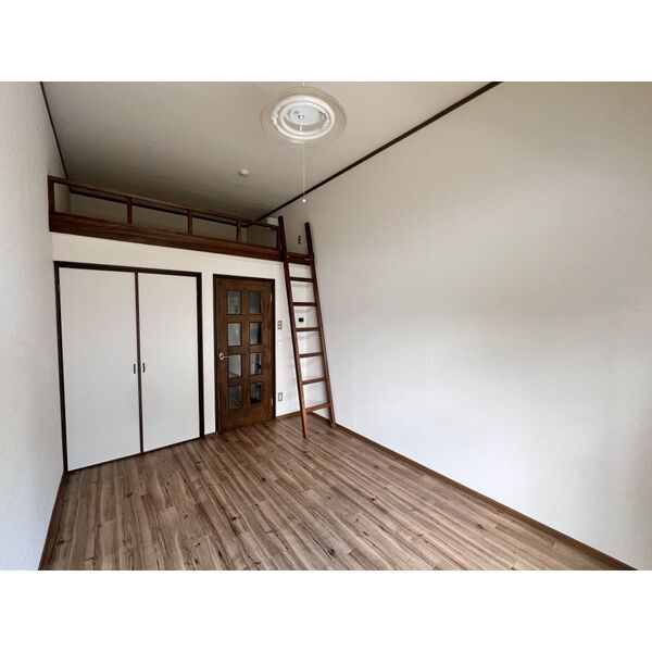 リード岡崎日名南のその他