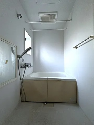 フルール岡本の浴室