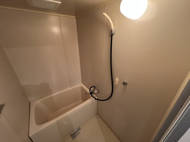 サンハイツ元町の浴室