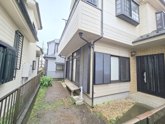 羽村市神明台1丁目　中古戸建の庭|リフォーム前写真