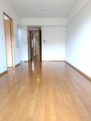 【内装】 | レシアス王子神谷パークフロント | 明るい室内です