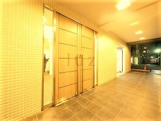 リエス横浜ベイステージのエントランス|オシャレなエントランスです！