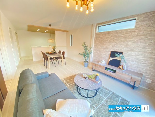 【同施工物件ご案内可能】愛知郡東郷町御岳一丁目　全2棟のその他|【LDKイメージ】
◆日当たりが良く温かい広々リビングは家族の団らんスペースになります。