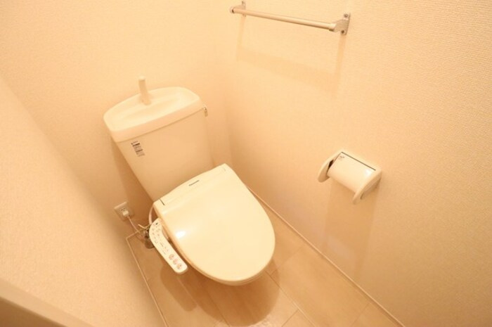 サングリエ　Bのトイレ|温水洗浄暖房便座