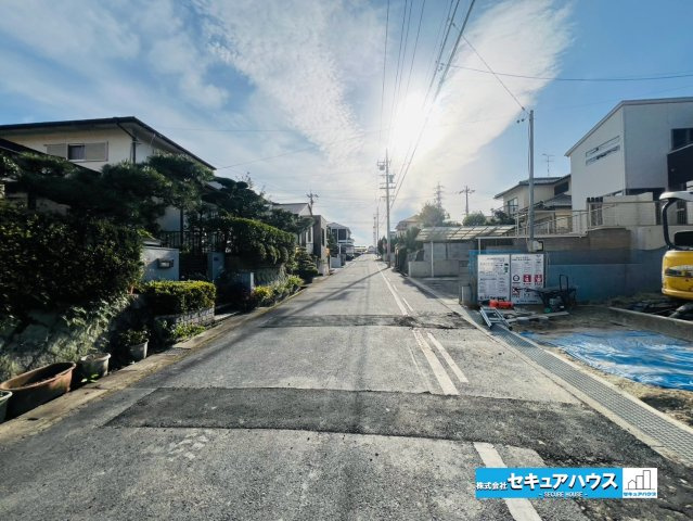 【本日ご案内可能】愛知郡東郷町御岳一丁目　全2棟の前面道路含む現地写真|事前予約にて現地ご見学いただけます！お気軽にお問い合わせください♪
■株式会社　セキュアハウス■
住宅ローンに強く、知識、経験豊富なスタッフ在籍
お客様に寄り添い、ご成約後もサポート致します。　　　　