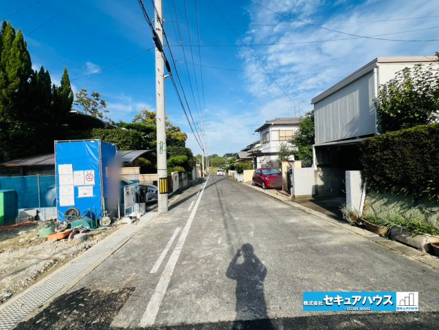 【本日ご案内可能】愛知郡東郷町御岳一丁目　全2棟の前面道路含む現地写真|事前予約にて現地ご見学いただけます！お気軽にお問い合わせください♪
■株式会社　セキュアハウス■
住宅ローンに強く、知識、経験豊富なスタッフ在籍
お客様に寄り添い、ご成約後もサポート致します。　　　　