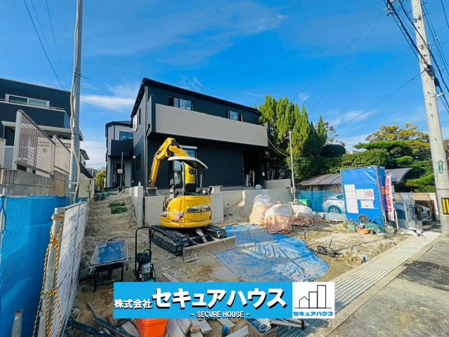 【本日ご案内可能】愛知郡東郷町御岳一丁目　全2棟の外観|【全体外観写真】
◆未完成物件のため同施工物件ご案内可能！
◆駐車並列2台可能！オプション工事でカーポート設置などいかがでしょうか。その他にも、フェンスなどの「オプション工事」もご提案いたします♪　　