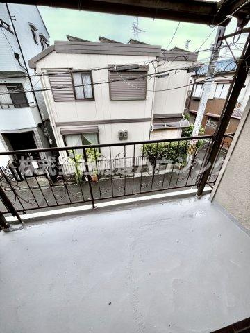 西楠の里町貸家のバルコニー