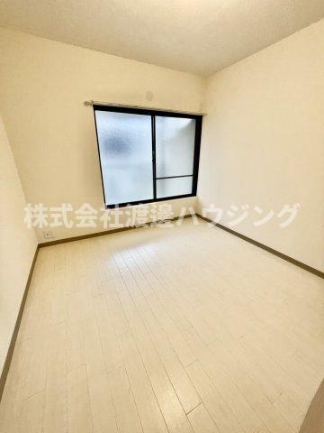 西楠の里町貸家の居間・リビング