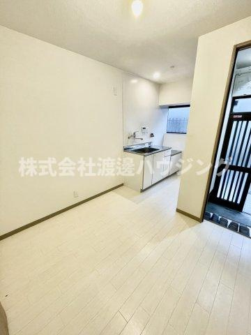 西楠の里町貸家の居間・リビング