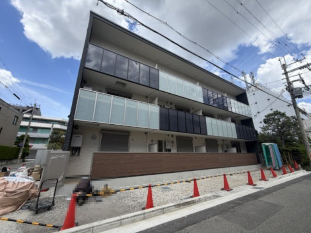 尼崎市武庫之荘２丁目のアパートのロビー