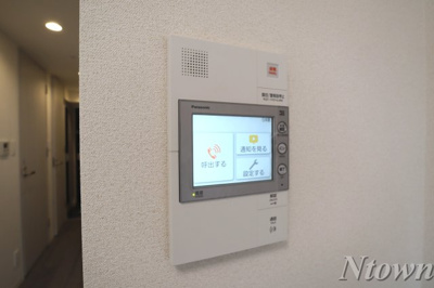 【セキュリティ】 | プレサンス名古屋ルーカス | モニター付きインターホンです
