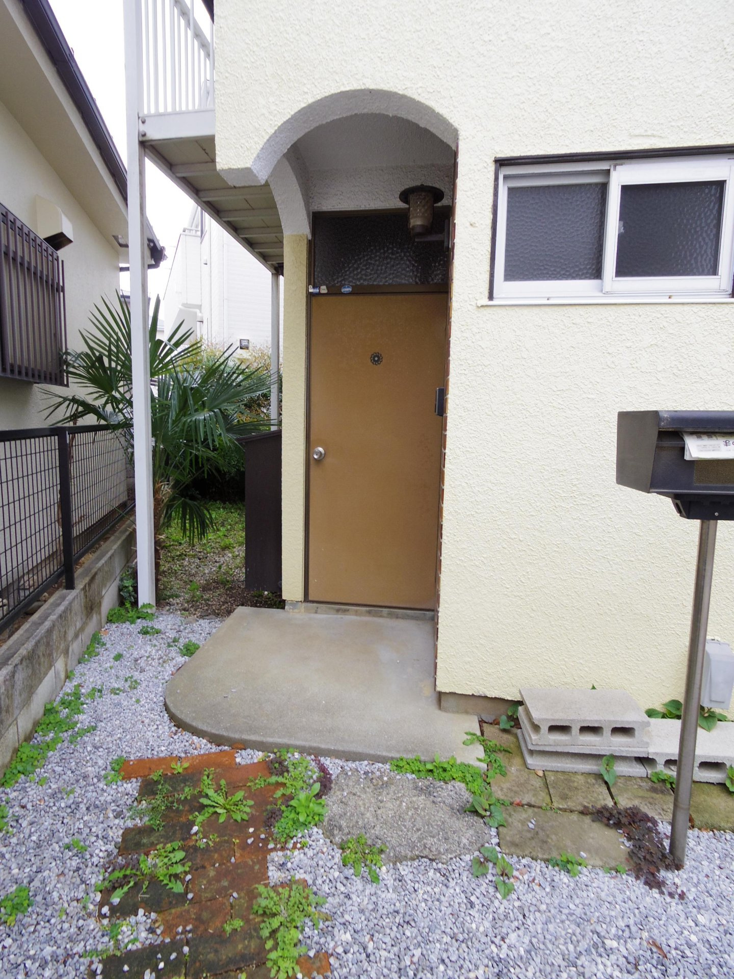 秋津戸建のエントランス