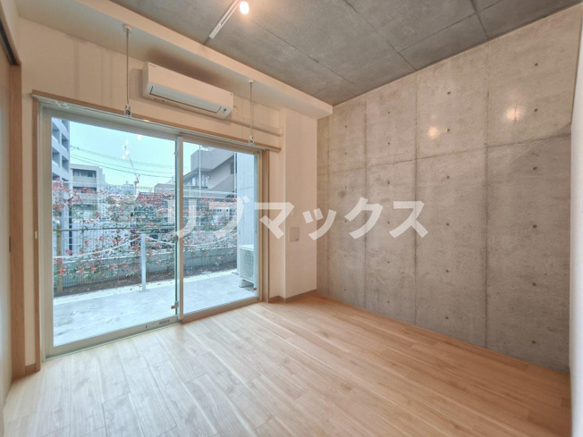 【寝室】