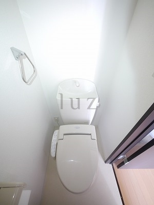 ヒルトップヨコハマのトイレ|ウォシュレット完備のトイレです！