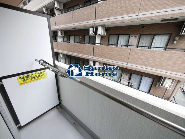 Ｃｉｔｙ　Ｃｒｅａｔｉｏｎ茅場町のバルコニー