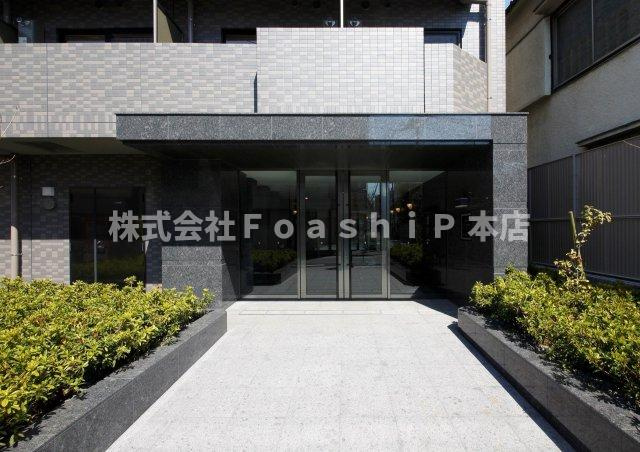 ルーブル西早稲田弐番館のエントランス
