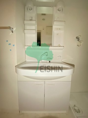 エクセレンテシャルムの洗面所|シンプルで使いやすい洗面台です！